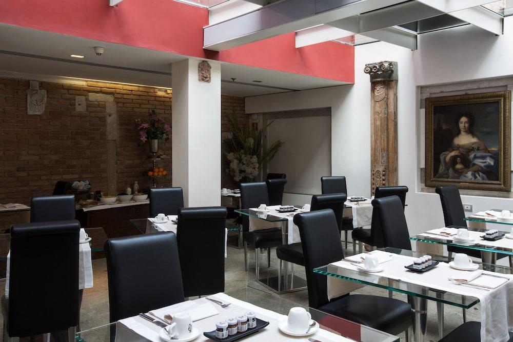 restaurant-cafeteria