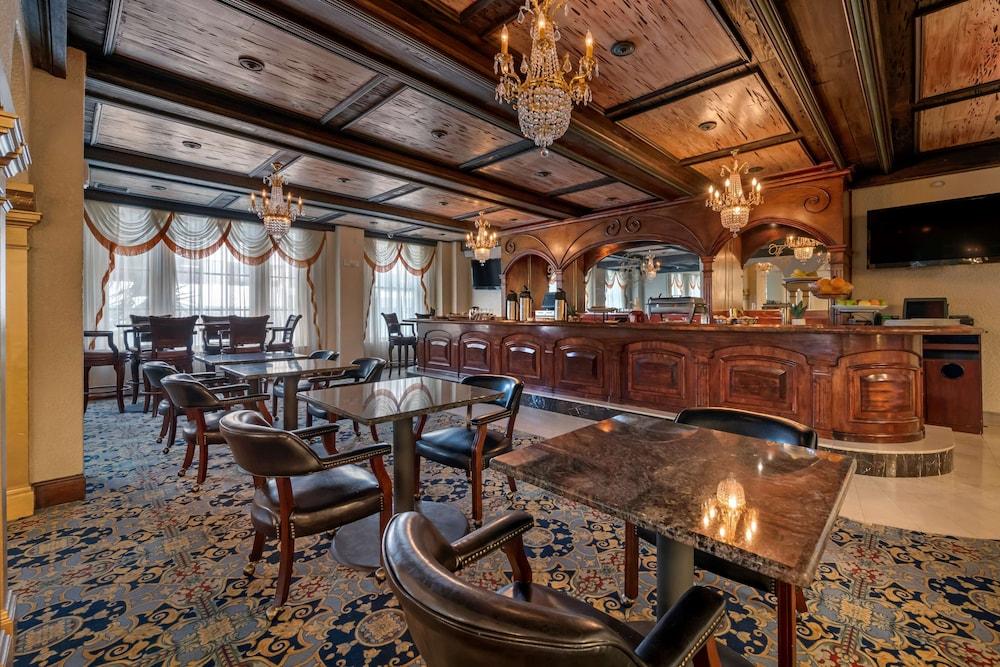 restaurant-cafeteria