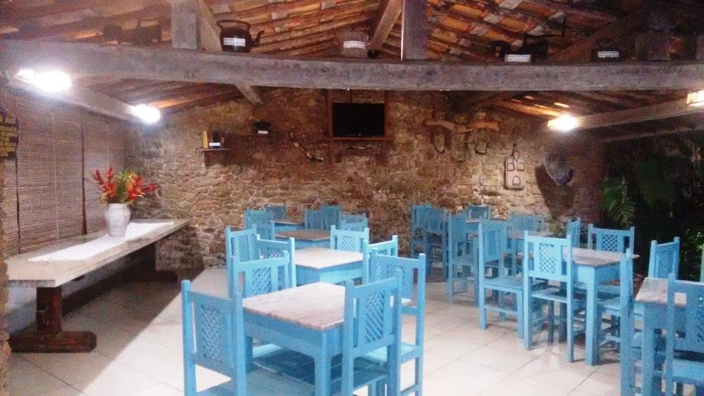 restaurant-cafeteria