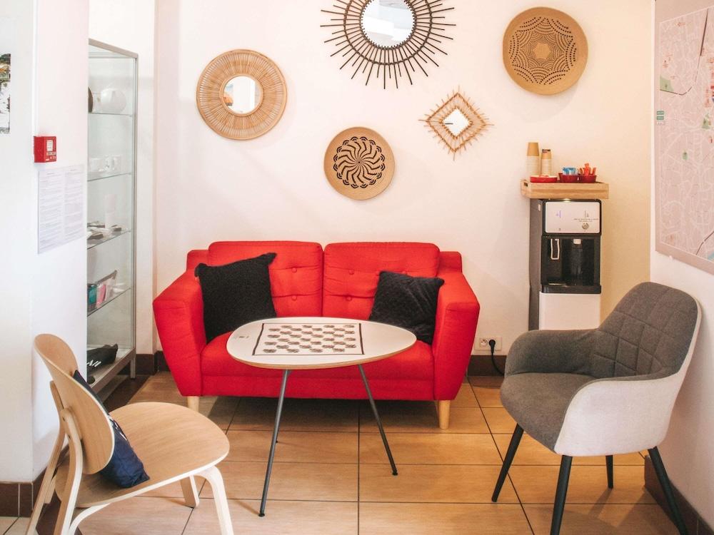 lounge