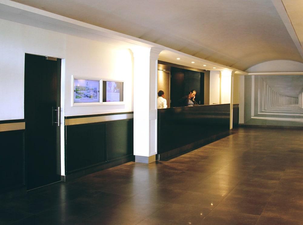 lobby