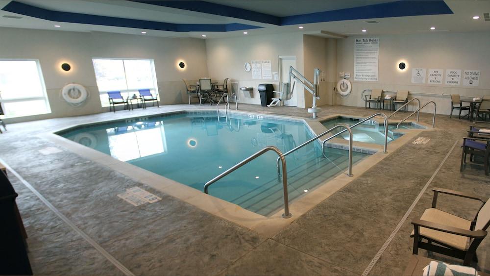 swimming pool spa