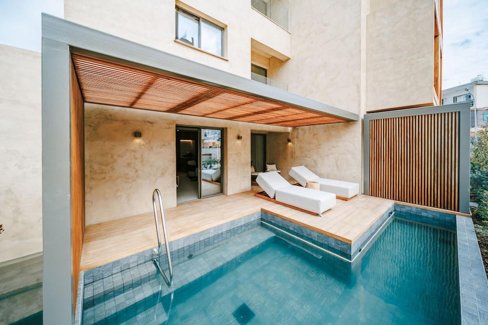 swimming pool spa