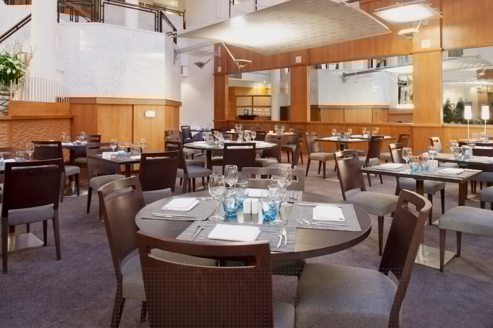 restaurant-cafeteria