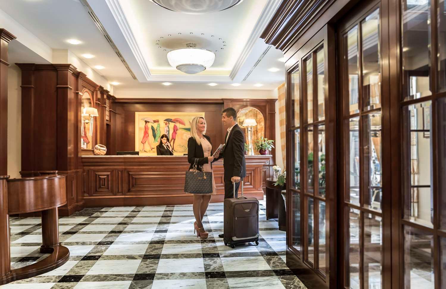lobby