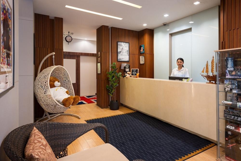 lobby