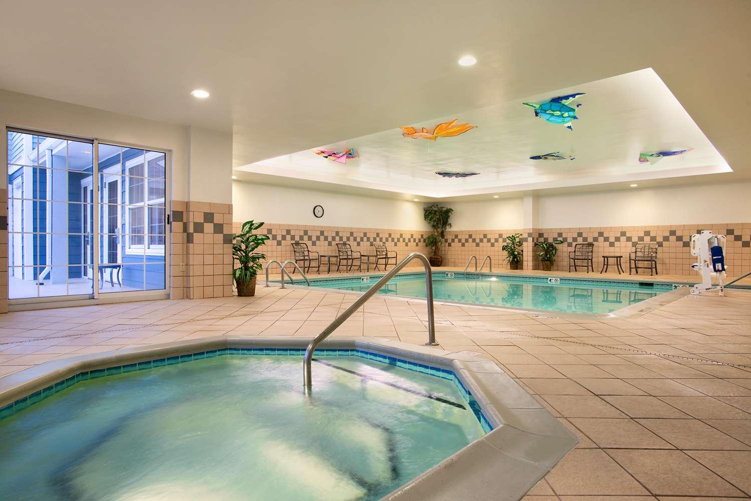 swimming pool spa