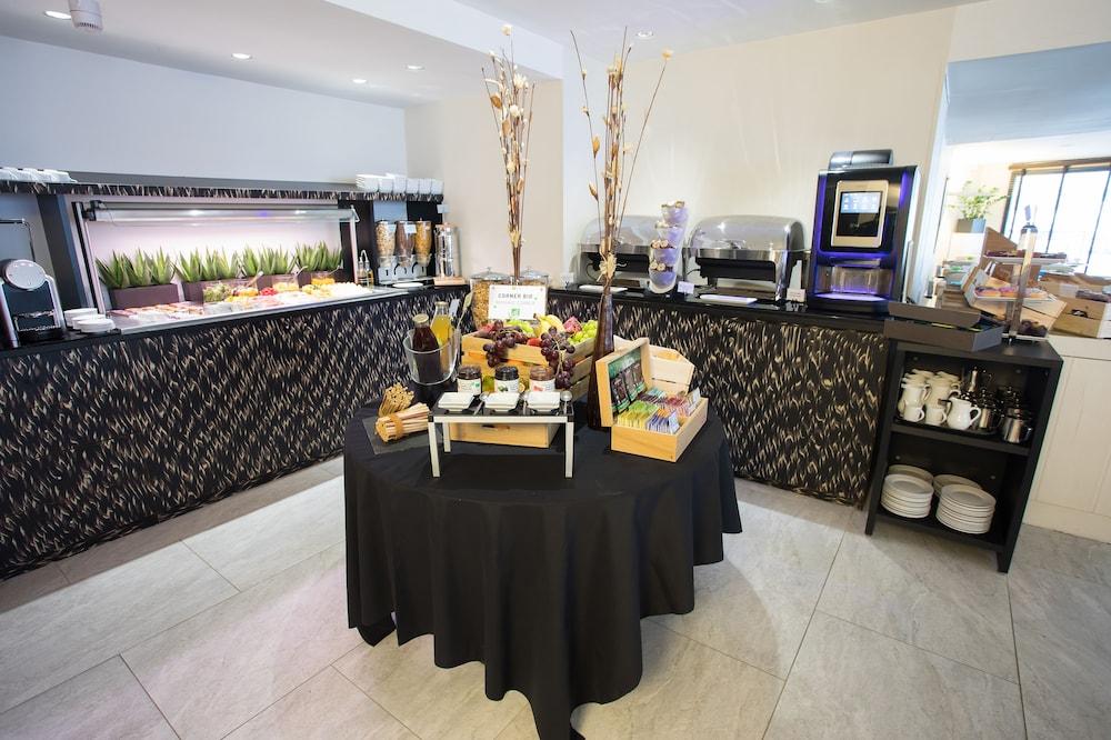 restaurant-cafeteria