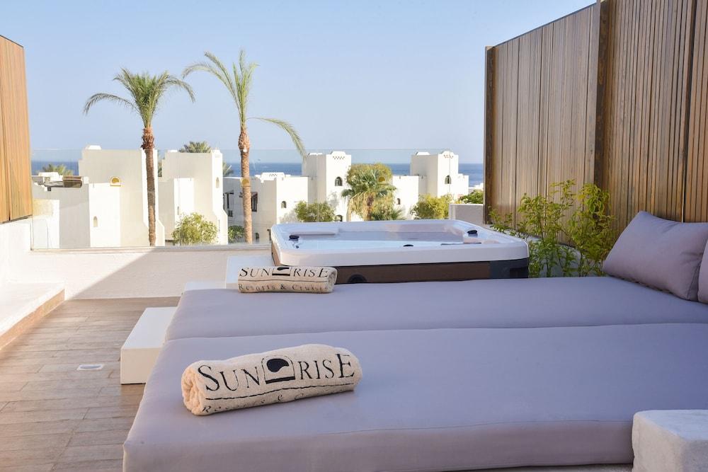 swimming pool spa