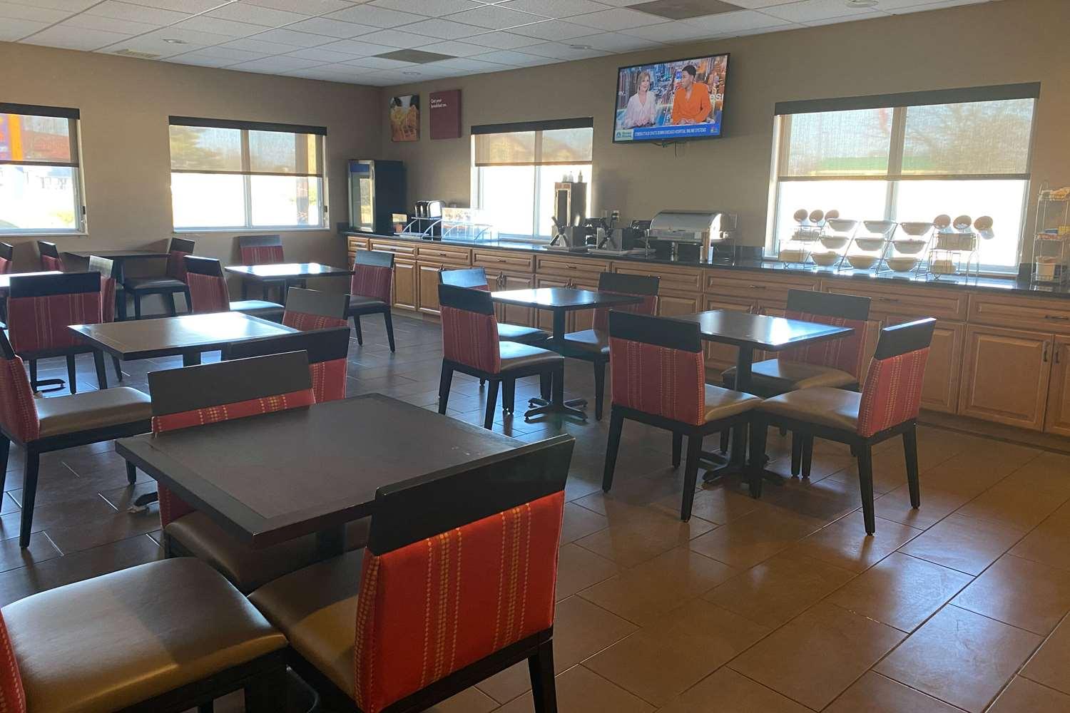 restaurant cafeteria