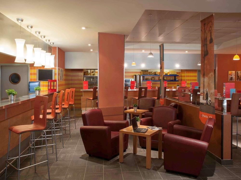 restaurant-cafeteria
