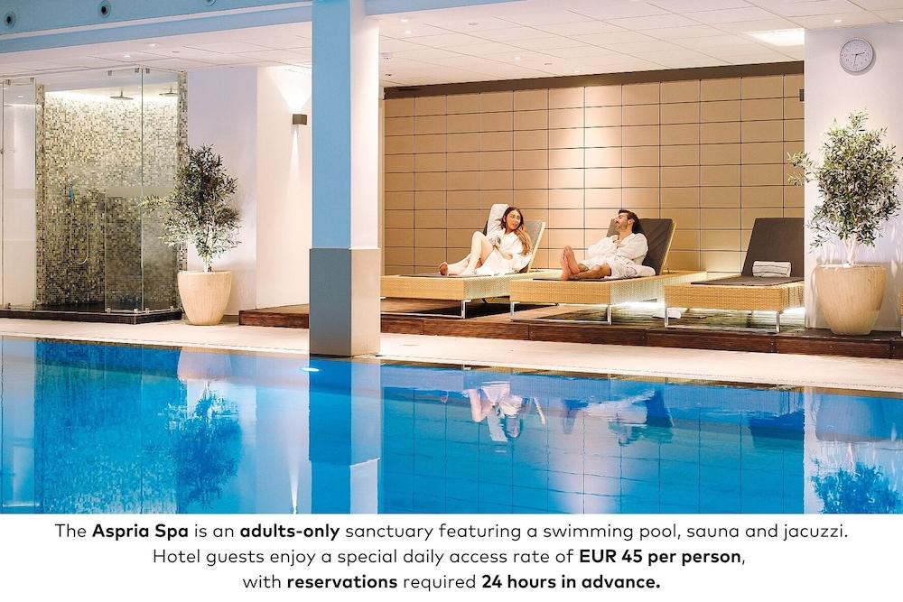 swimming pool spa