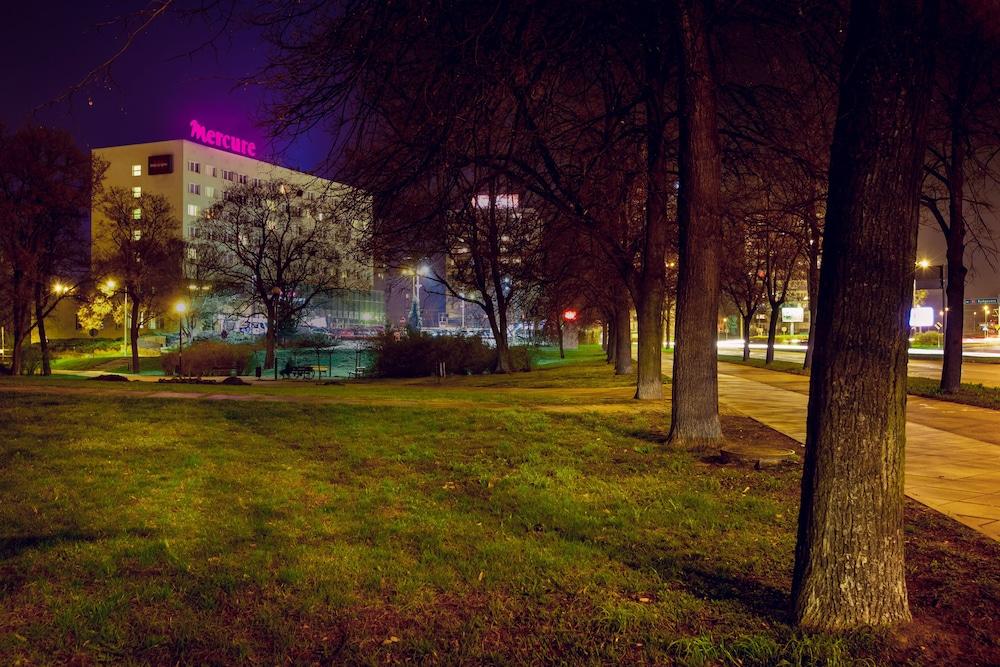 surroundings