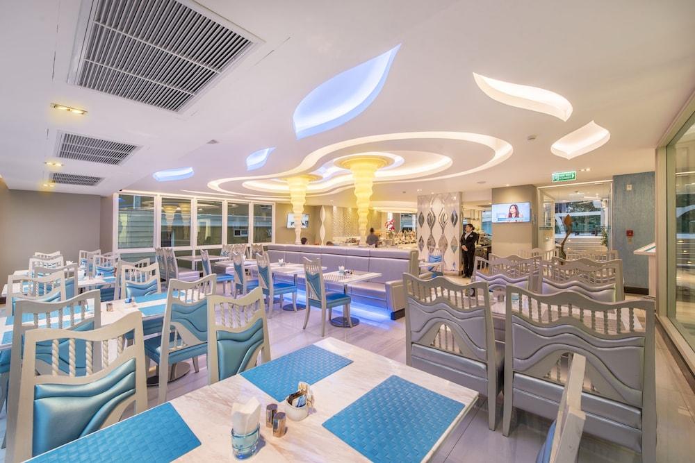 restaurant cafeteria