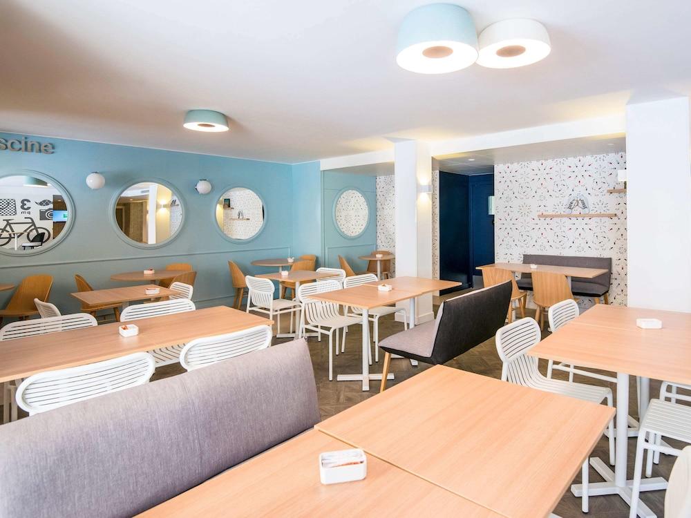 restaurant-cafeteria