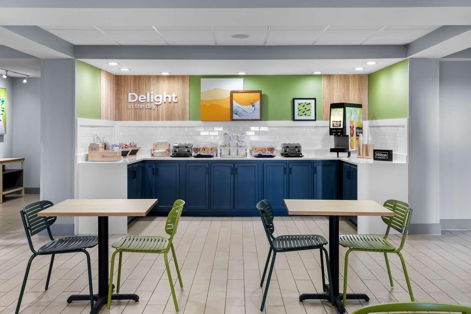 restaurant cafeteria