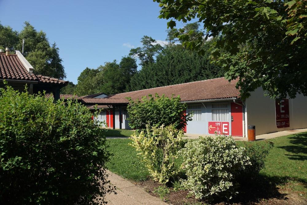 surroundings