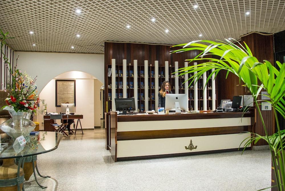 lobby
