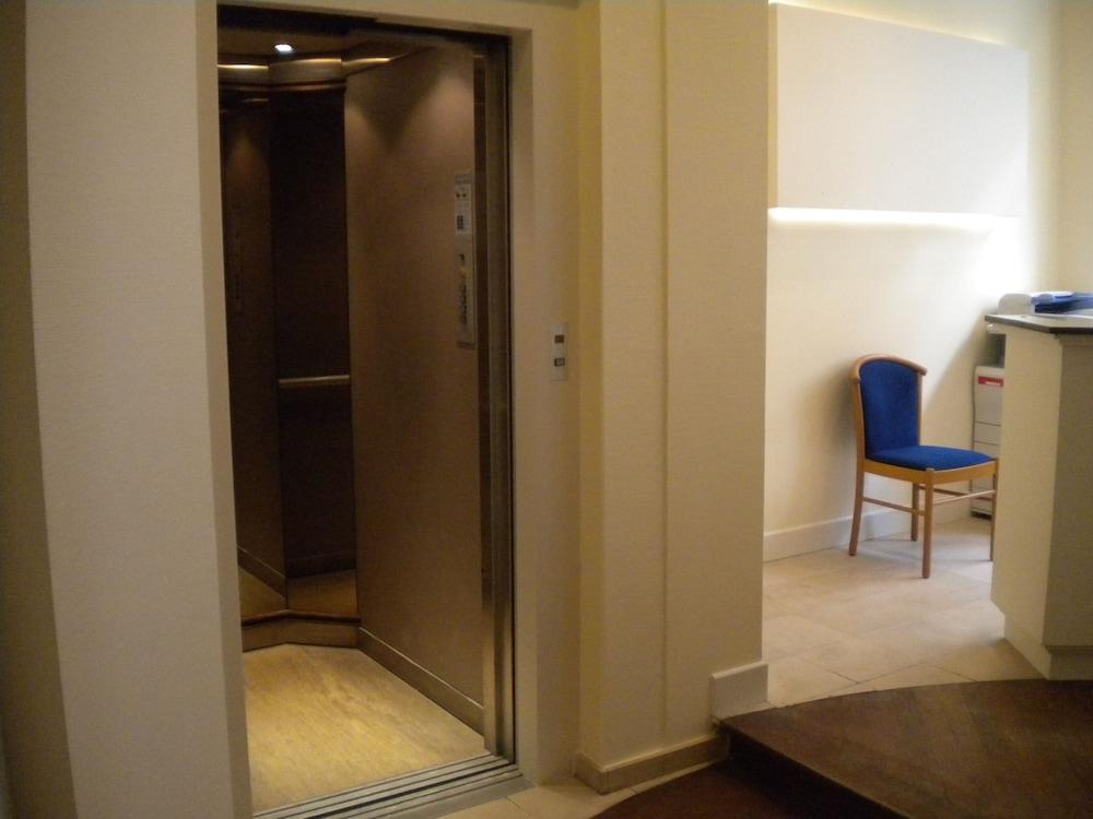 lobby