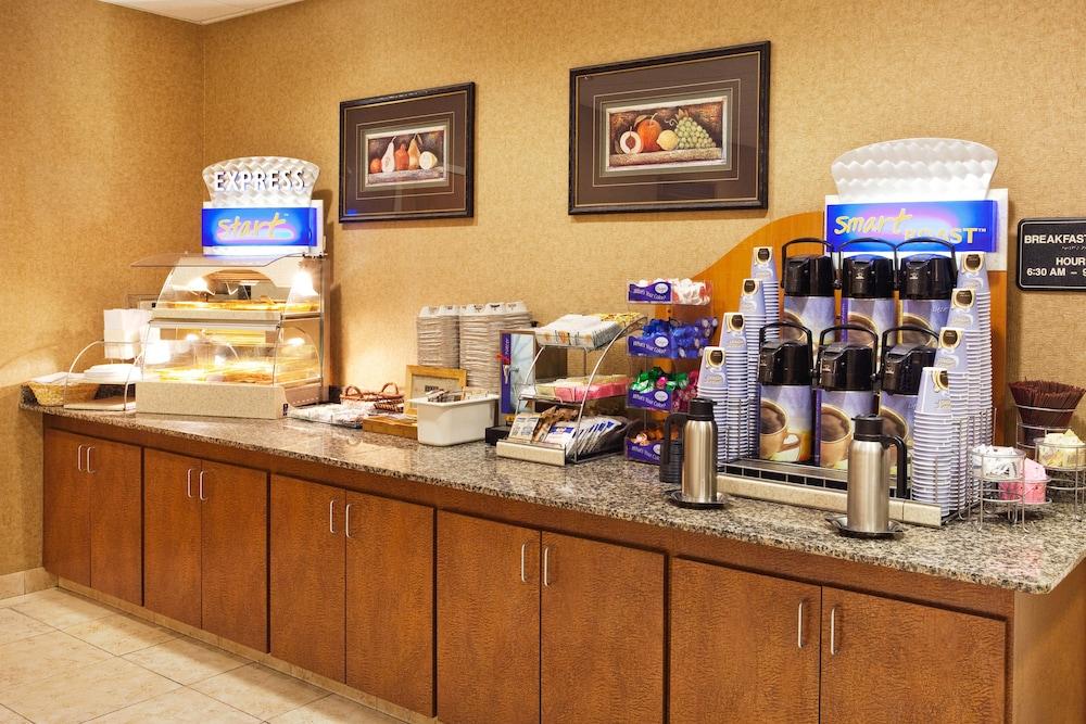 restaurant-cafeteria