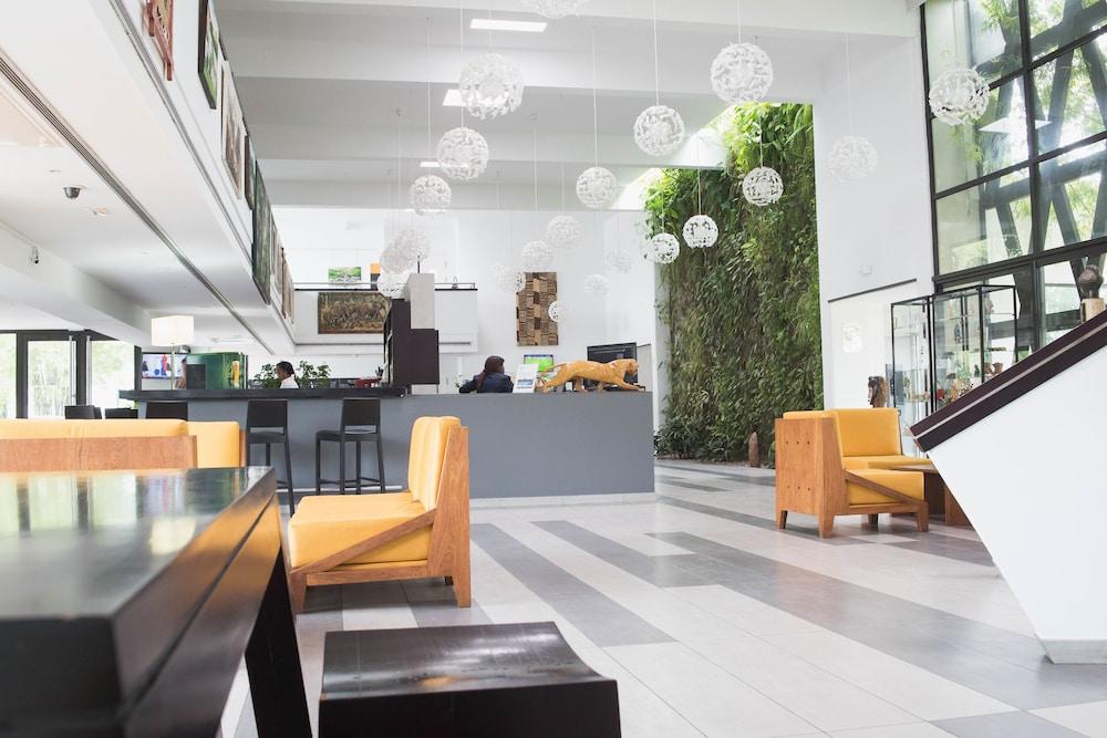 lobby