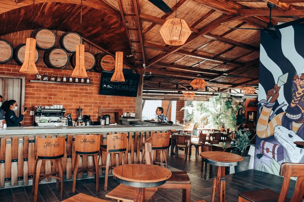 restaurant-cafeteria