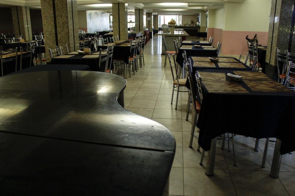 restaurant-cafeteria
