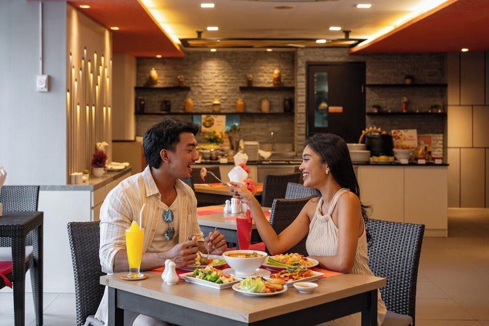 restaurant cafeteria