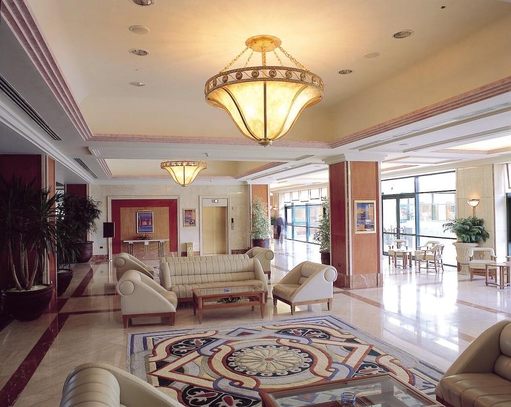 lobby