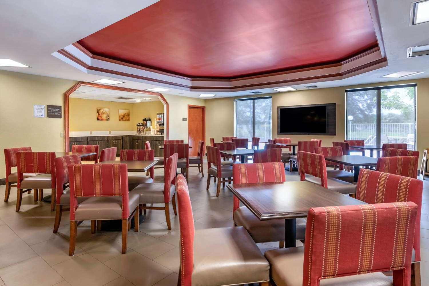 restaurant cafeteria