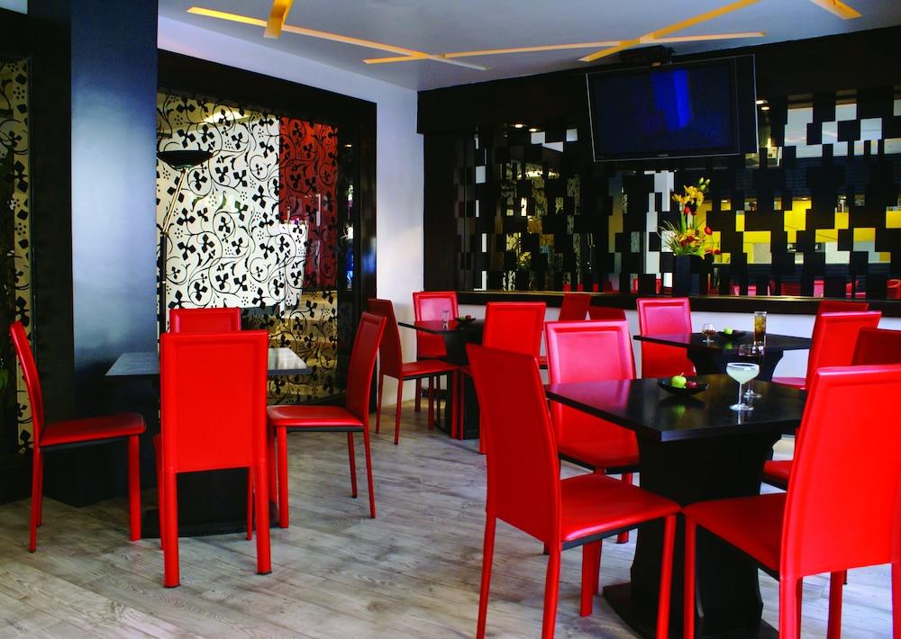 restaurant-cafeteria