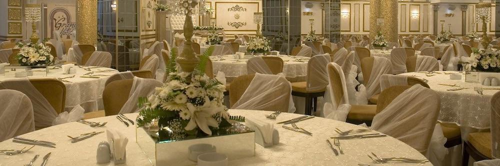 restaurant-cafeteria