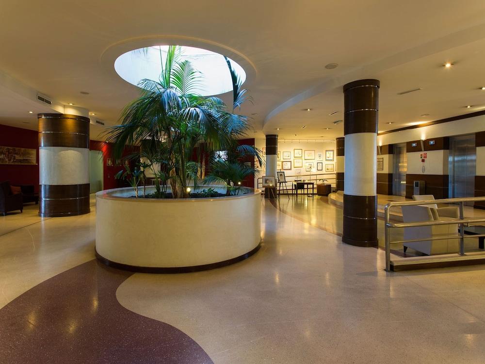 lobby