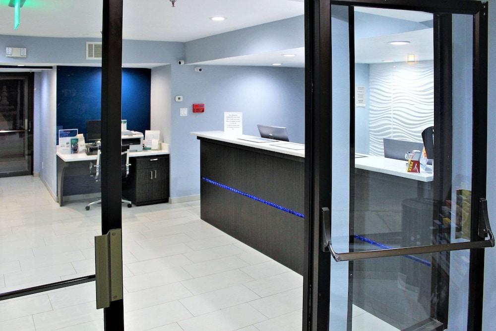 lobby