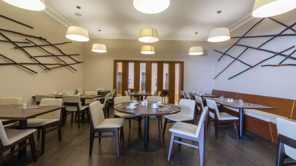 restaurant-cafeteria