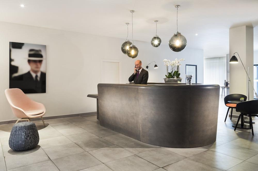 lobby