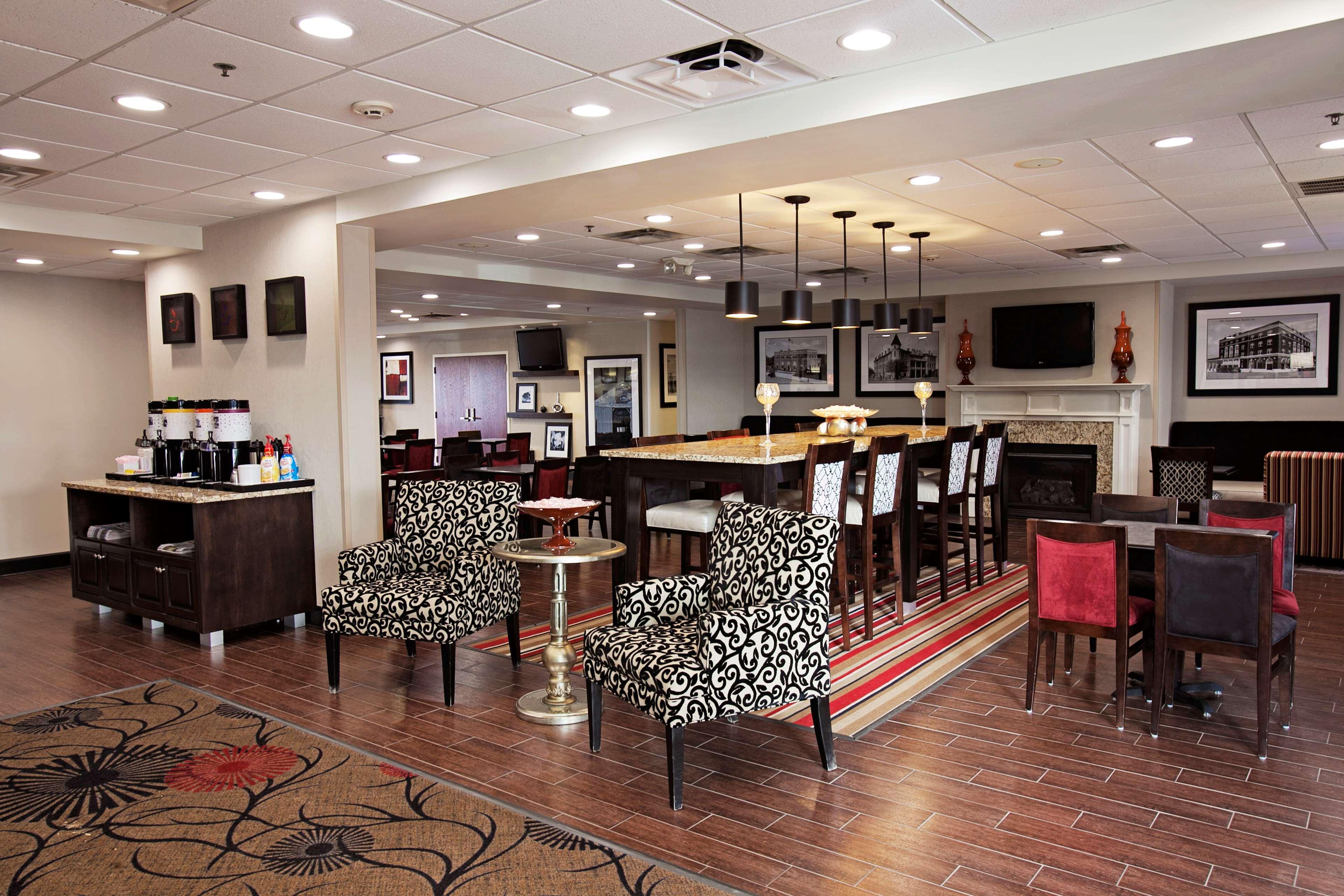 restaurant cafeteria