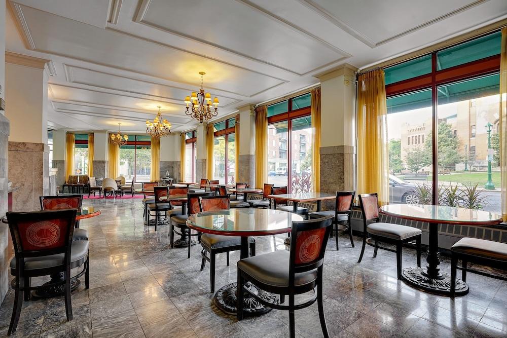 restaurant-cafeteria