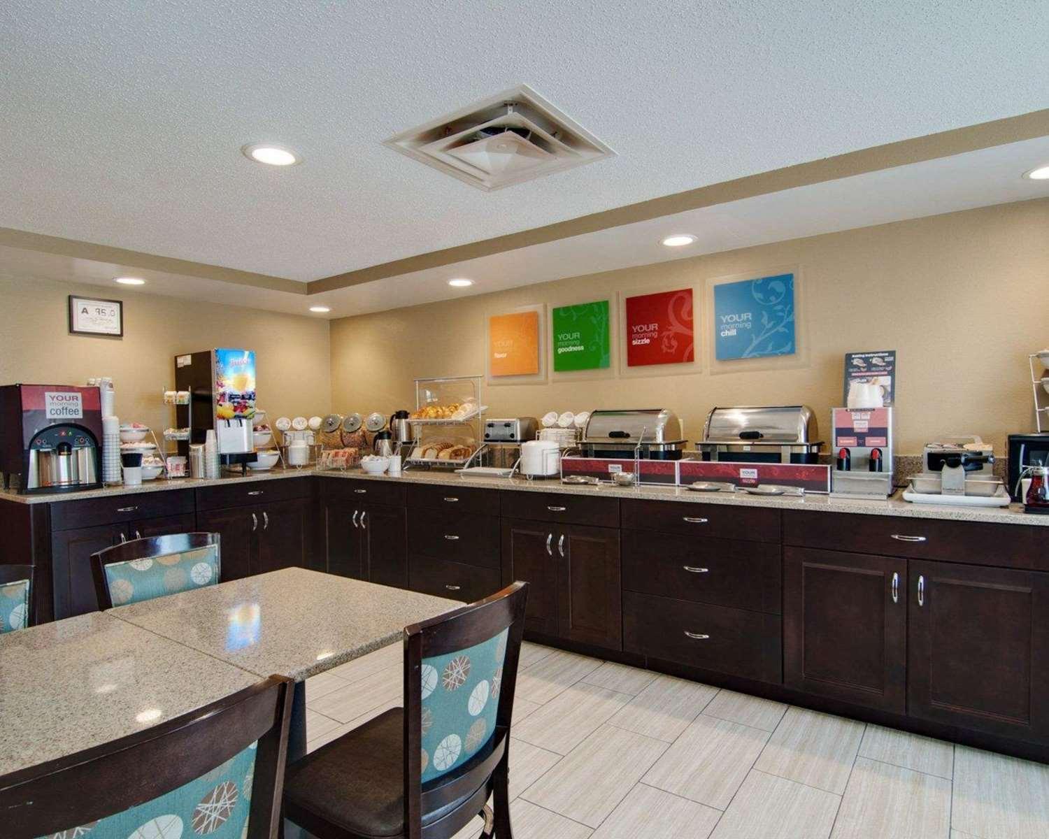 restaurant cafeteria