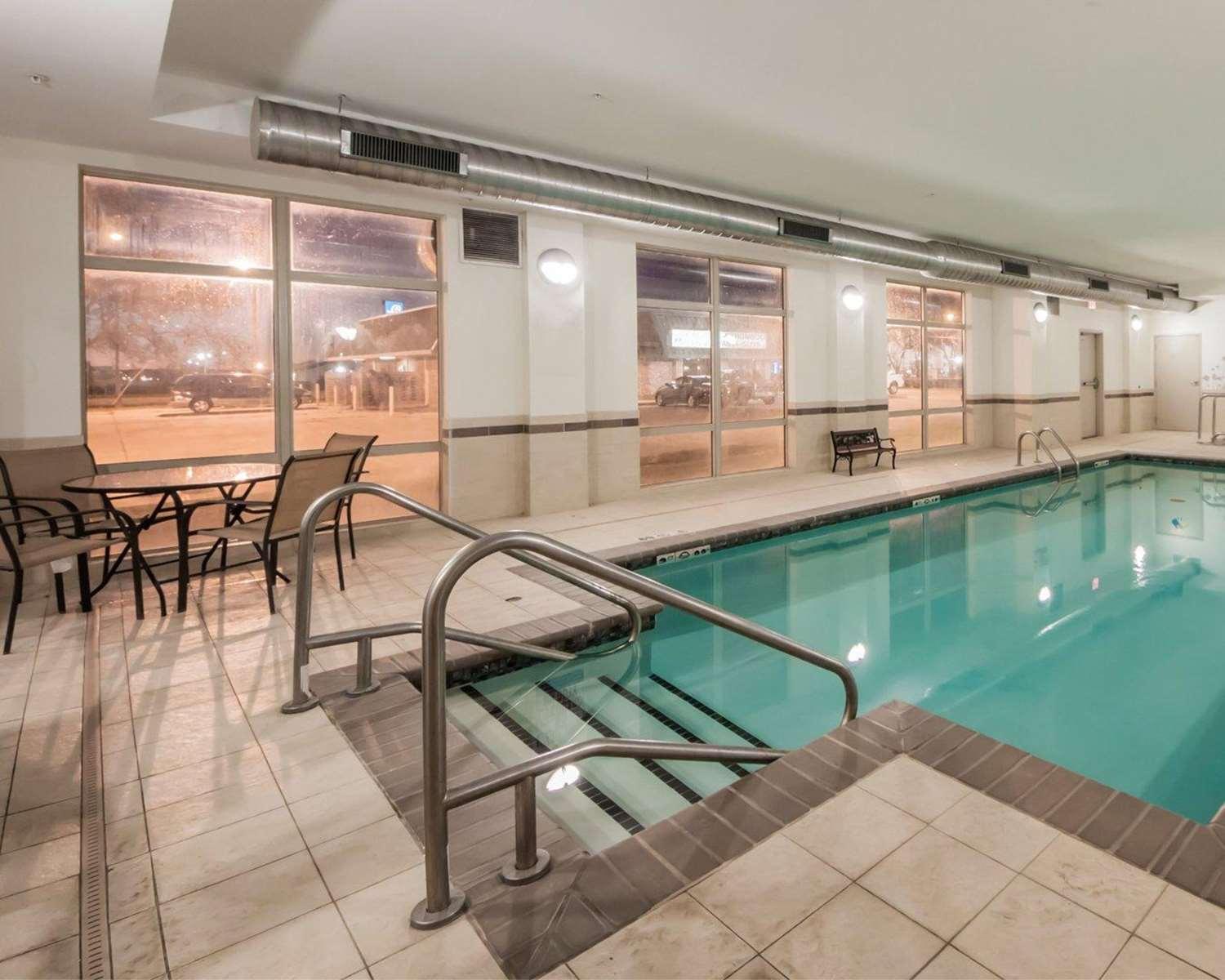 swimming pool spa