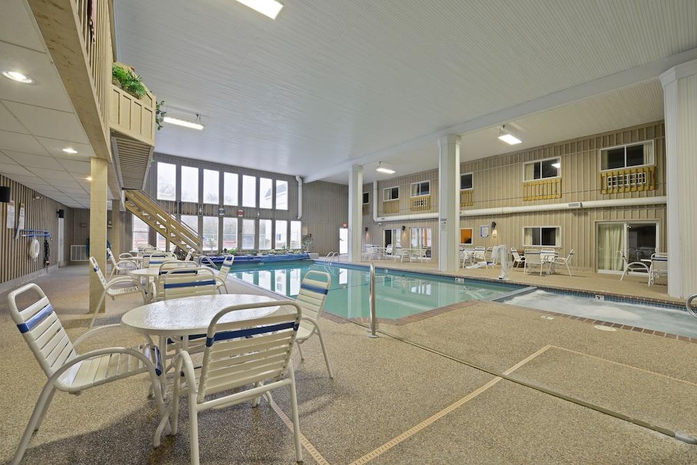 swimming pool spa
