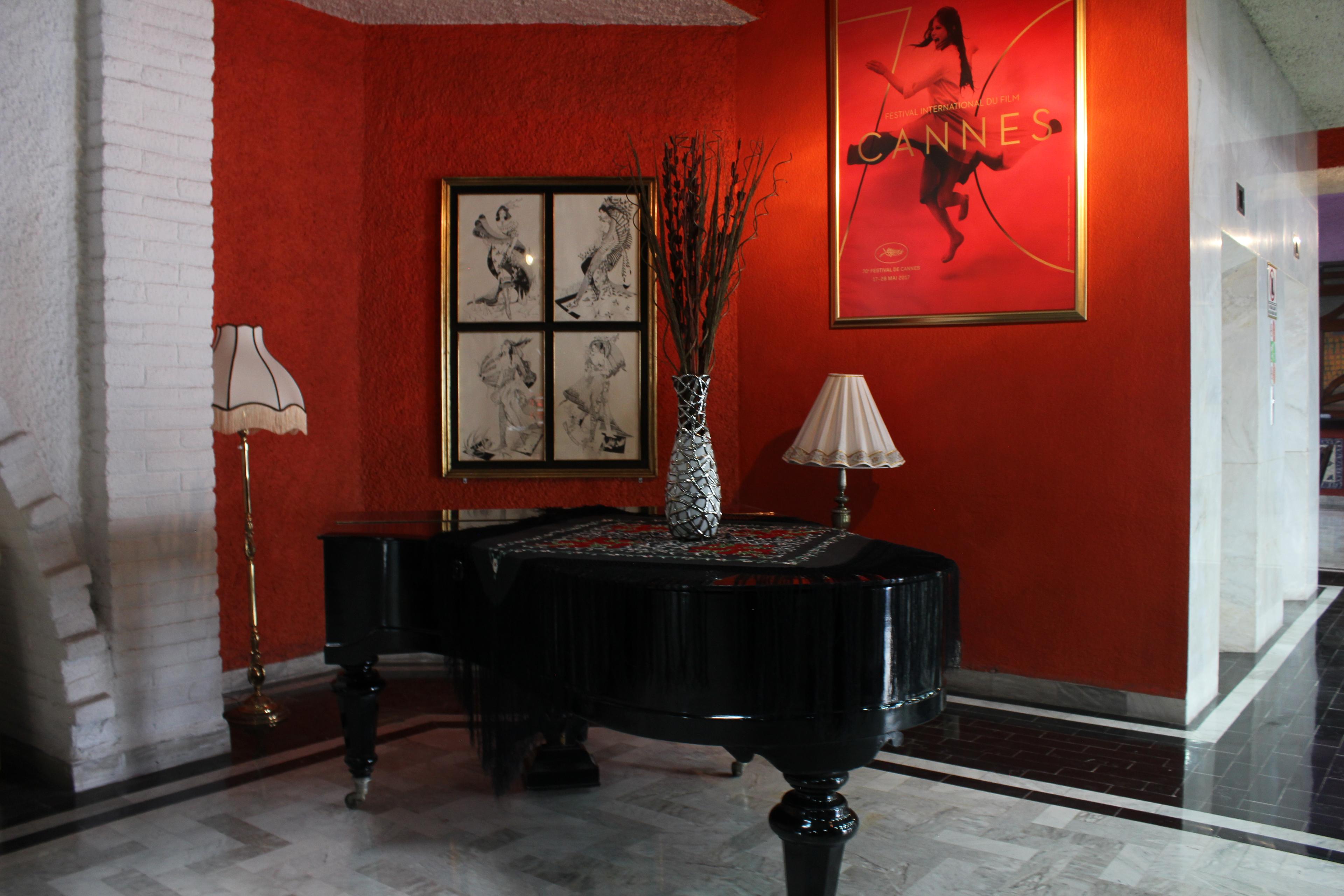 lobby