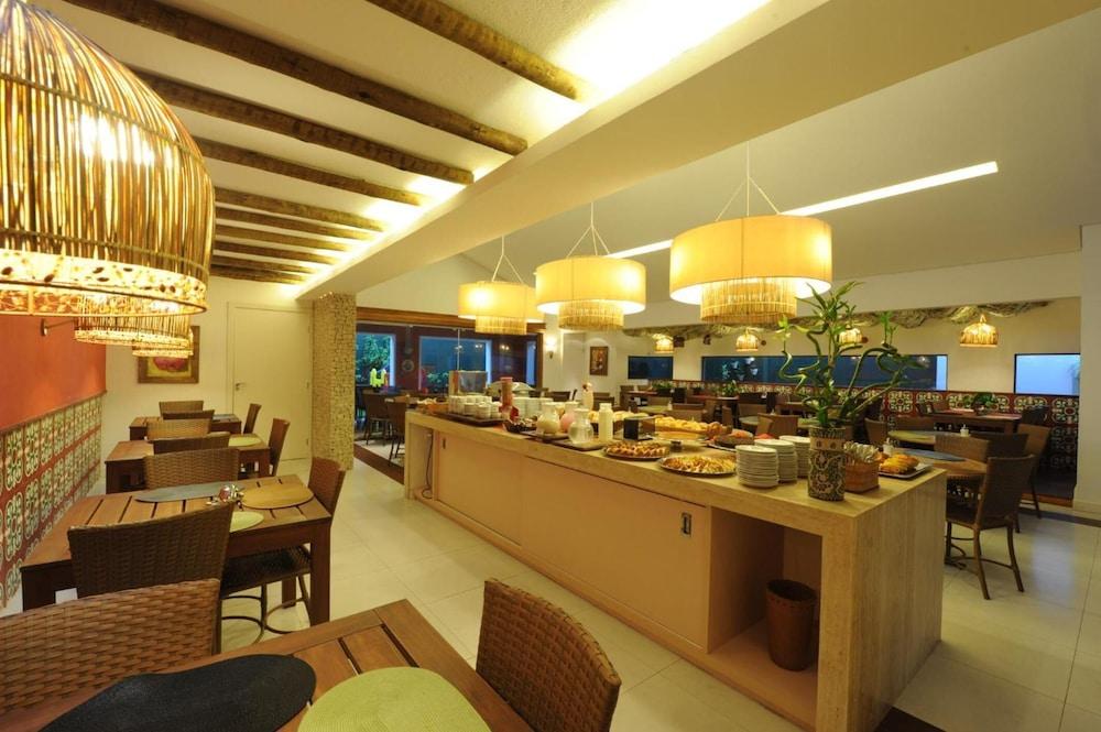 restaurant-cafeteria