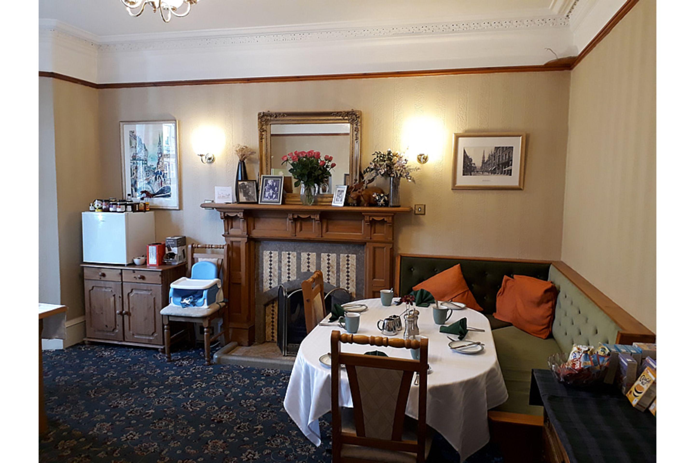 restaurant cafeteria