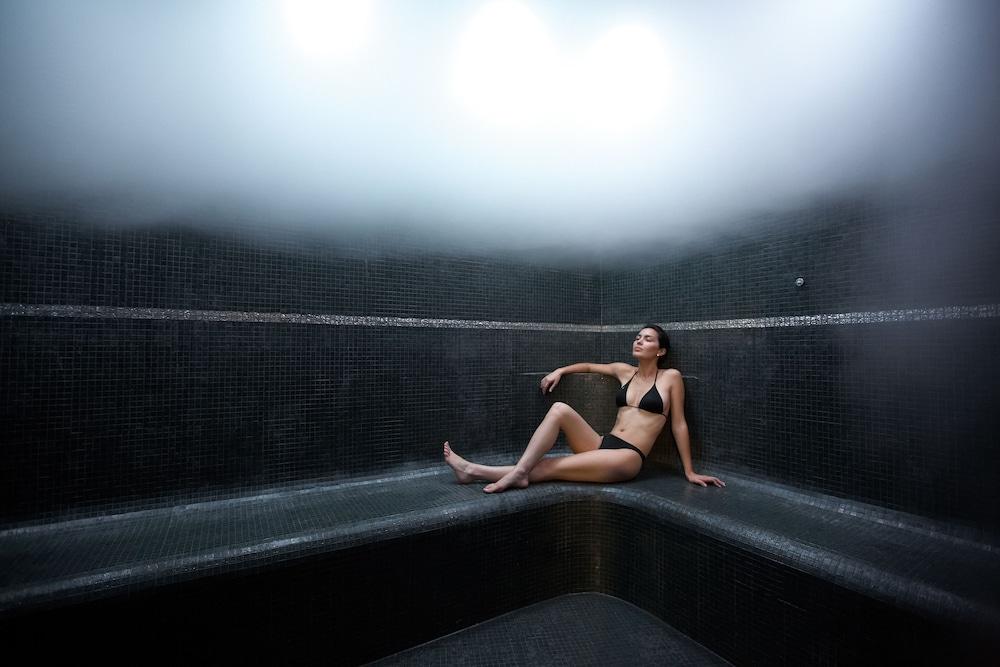 swimming pool spa