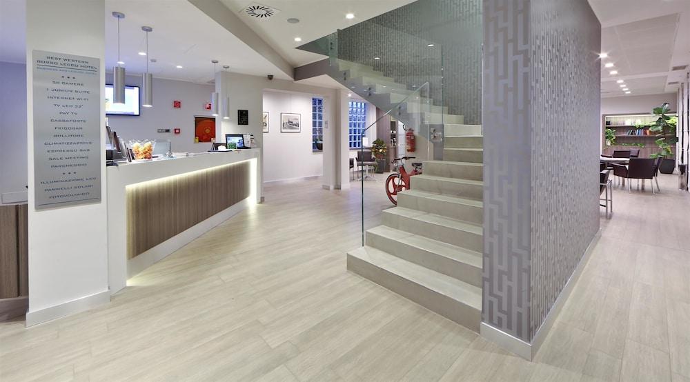 lobby