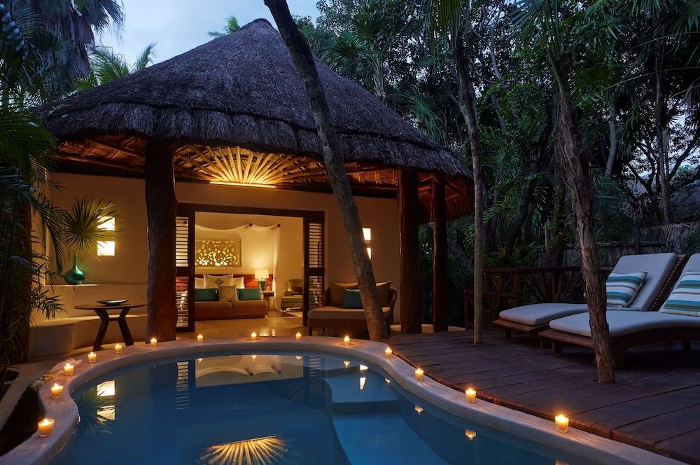 swimming pool spa