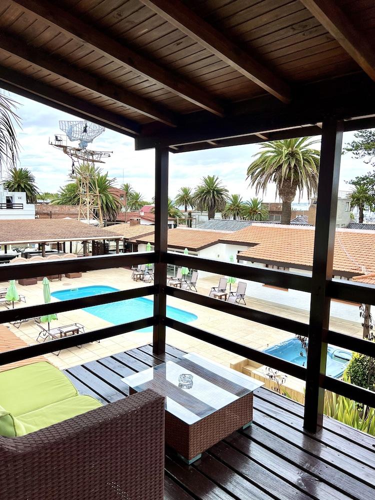 swimming pool spa