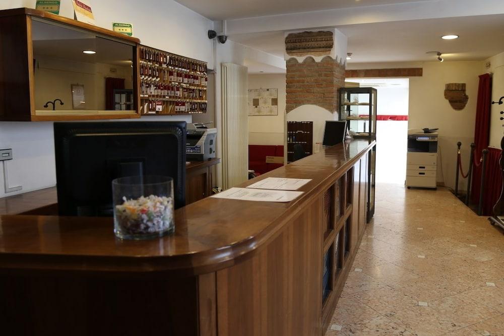 lobby