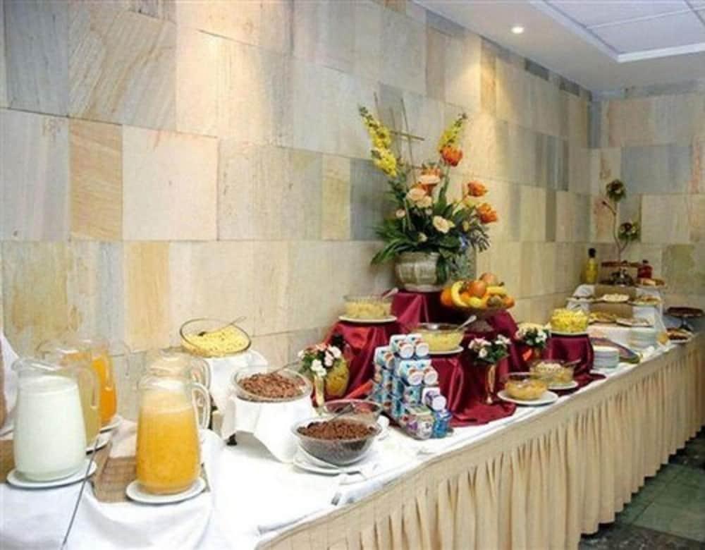 restaurant-cafeteria